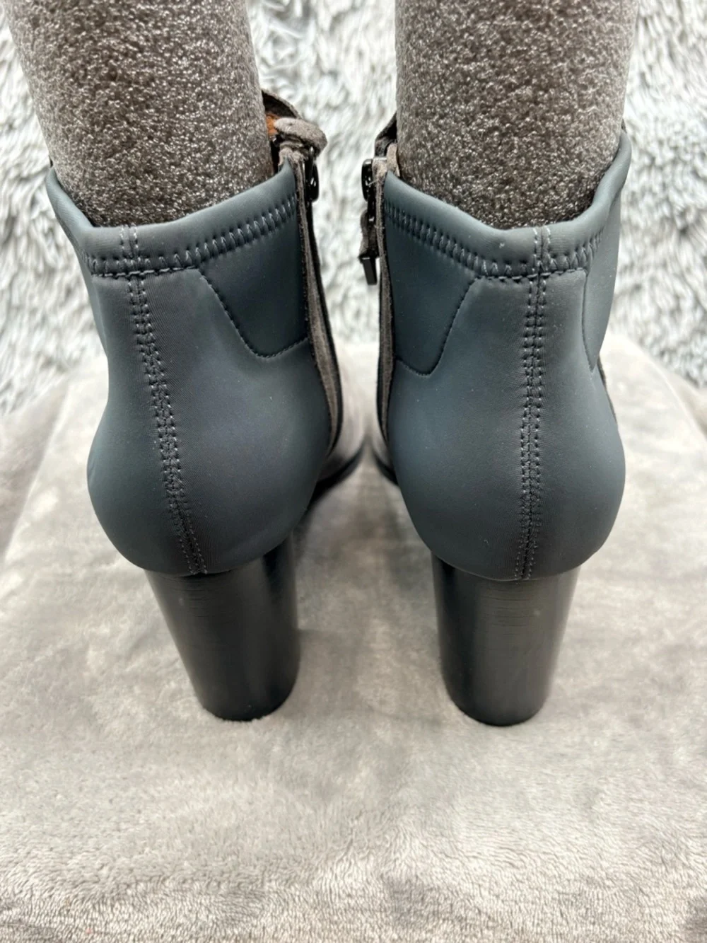 Vionic Boots Womens 9.5 Whitney Suede Neoprene Comfort Sole Heeled Ankle Gray